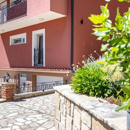 Mistral Apartments Lopar Exterior photo