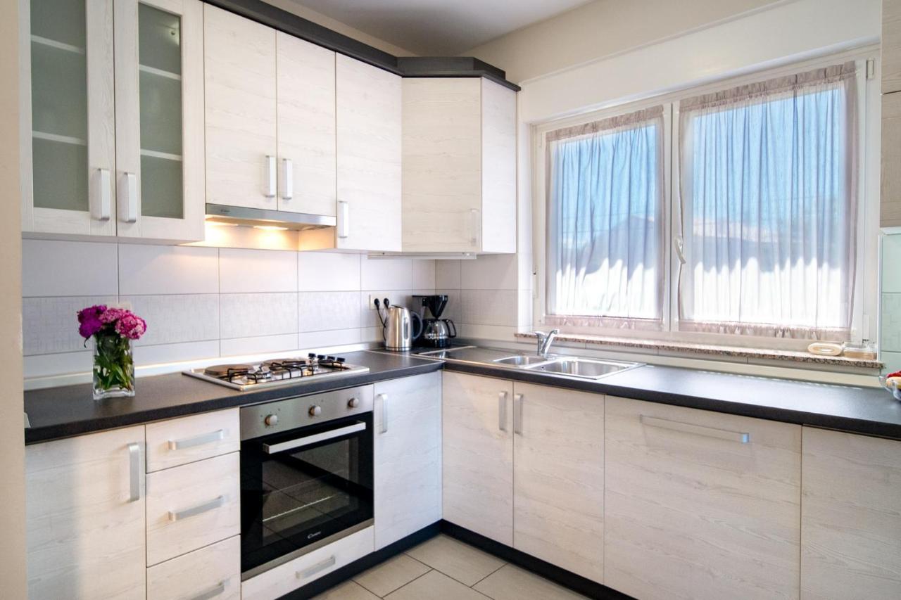 Mistral Apartments Lopar Exterior photo