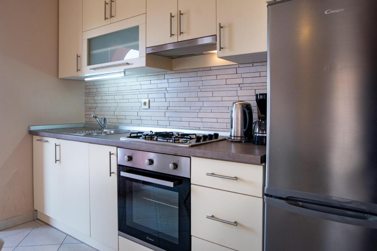 Mistral Apartments Lopar Exterior photo